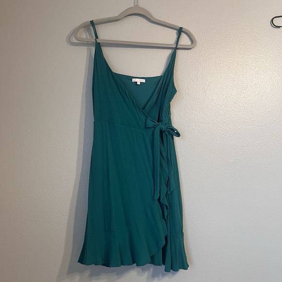 Gianni Bini Dresses & Skirts - Gianni Bini Women's Medium‎ Cocktail Emerald Green Dress Adjustable Straps Party